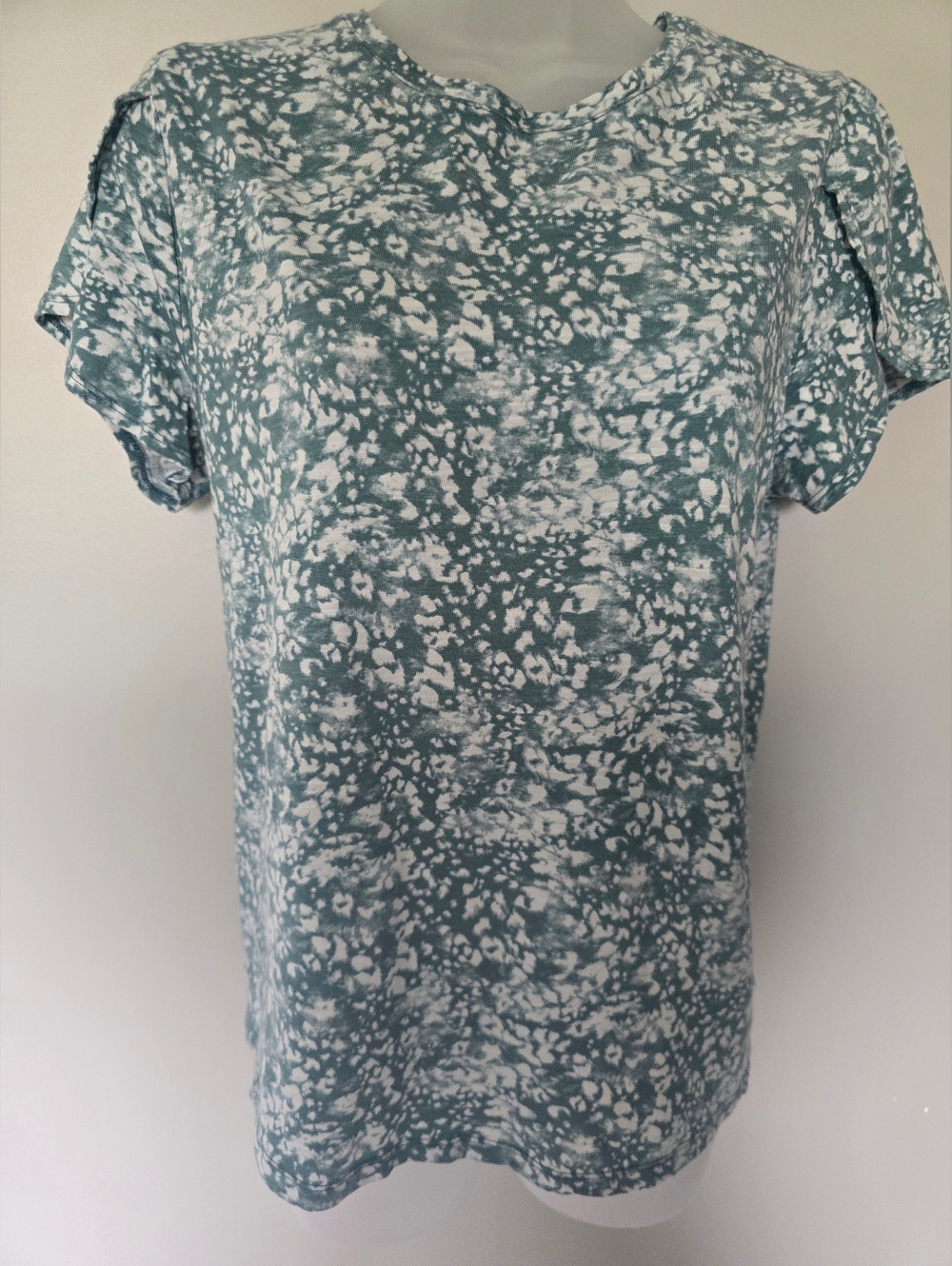 Nine West flutter sleeve top Green & White Womens Size Large